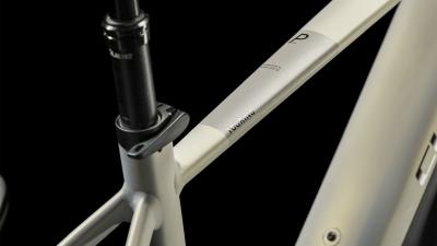 Cube Touring Hybrid Pro 625 pearlysilver'n'black Gr&ouml;&szlig;e: 54 cm Produktbild 1