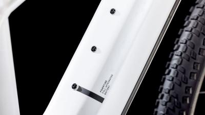 Cube Reaction Hybrid SLT 800 metallicwhite'n'black Gr&ouml;&szlig;e: M Produktbild 2