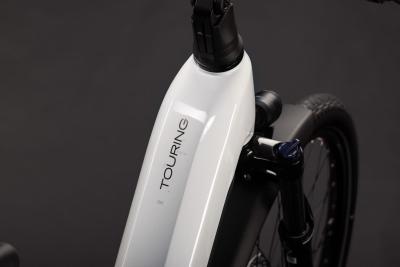 Cube Touring Hybrid ONE 600 metallicwhite'n'chrome Gr&ouml;&szlig;e: Easy Entry 50 cm Produktbild 1